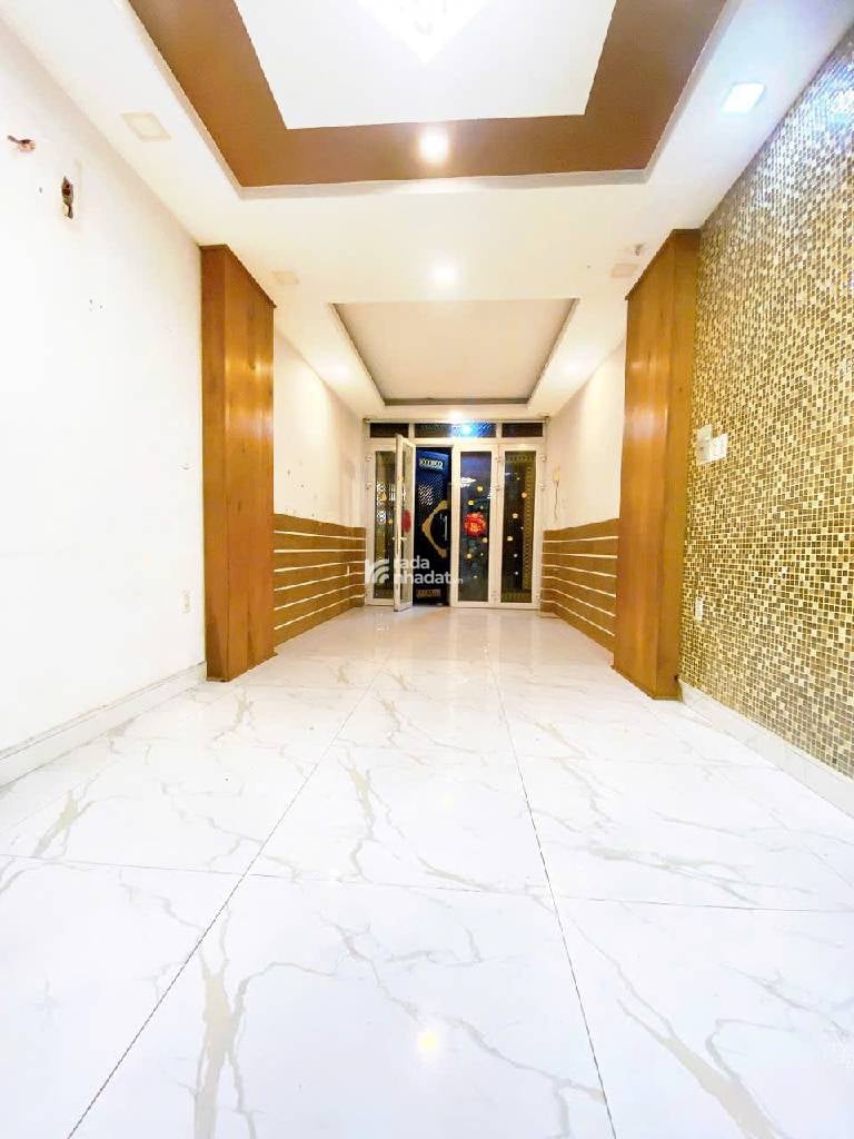 NHÀ MỚI ĐẸP - NGAY CẦU VƯỢT 3 THÁNG 2 - LÝ THÁI TỔ - QUẬN 10 - 31M2 - 5 TẦNG - HẺM Ô TÔ - 10 TY 500