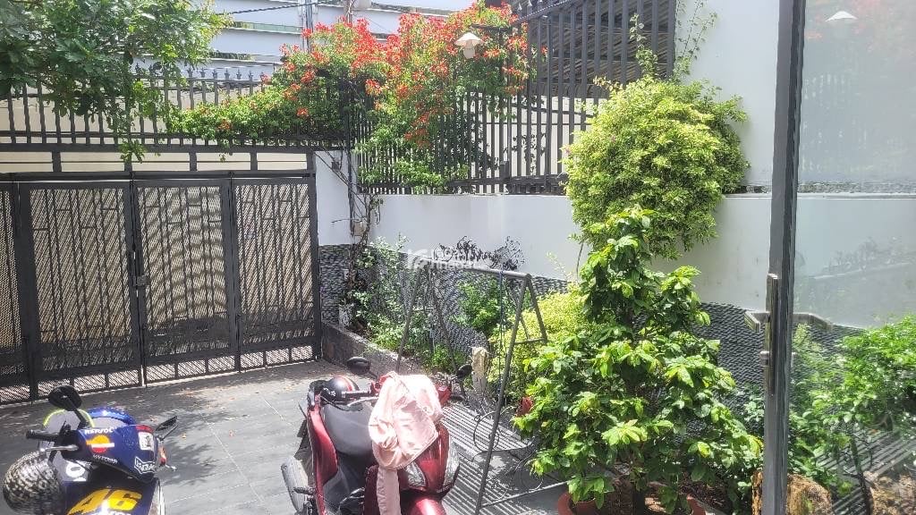 BÁN BIỆT THỰ  HXH 7x20m– CÁCH ĐẠI LỘ VÕ VĂN KIỆT VÀI BƯỚC – VỀ QUẬN 1 CHỈ 10 PHÚT 