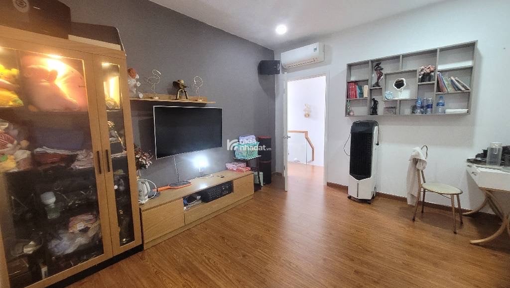 BÁN BIỆT THỰ  HXH 7x20m– CÁCH ĐẠI LỘ VÕ VĂN KIỆT VÀI BƯỚC – VỀ QUẬN 1 CHỈ 10 PHÚT 