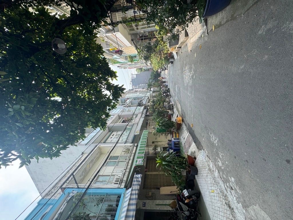 MẶT PHỐ TÊN LỬA - GẦN AEON MALL GIÁP Q6 - NHÀ ĐẸP 4 TẦNG NỘI THẤT CAO CÂP -