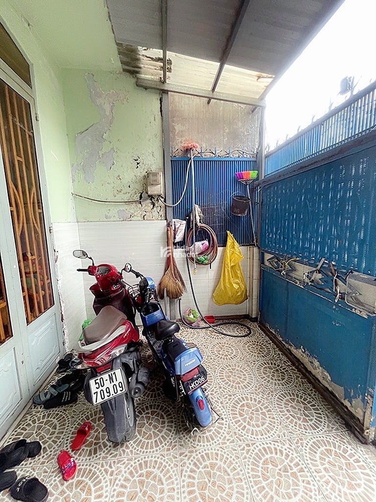 Bán nhà gần lê trọng tấn bình hưng hoà b