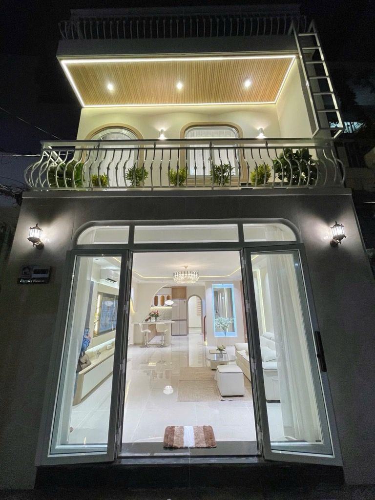 HẺM XE HƠI SÁT NHÀ, LẠC LONG QUÂN, TÂN BÌNH, 55M2 MỚI Ở NGAY. GIẢM 350TR CHỈ 6.8T 