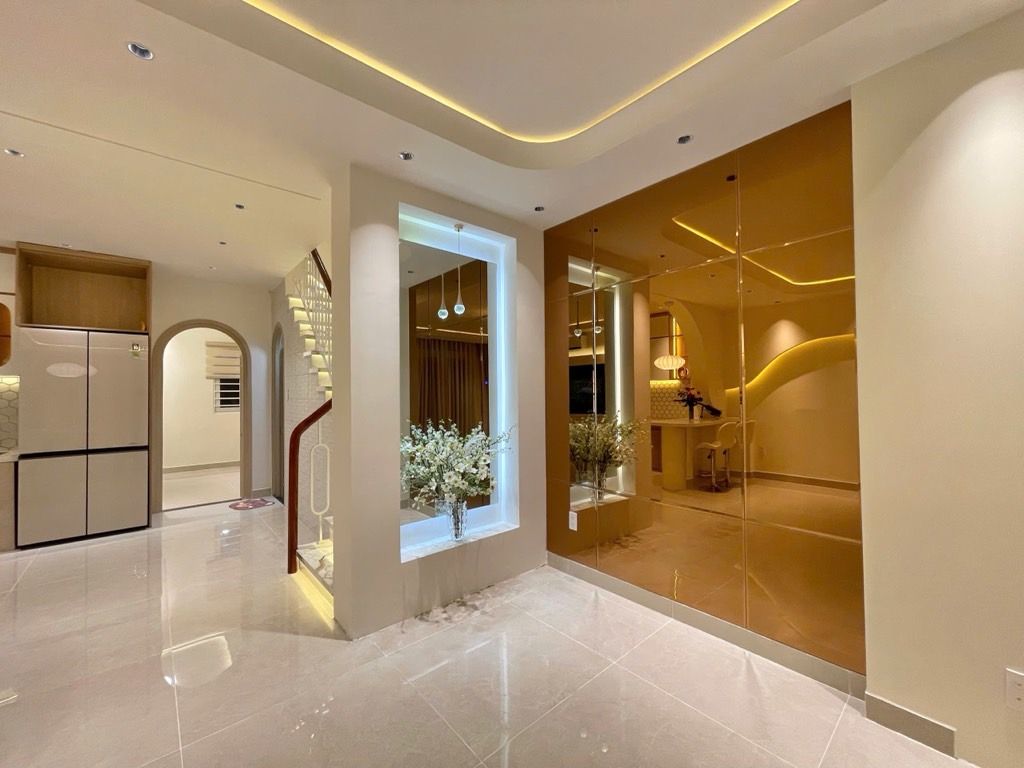 HẺM XE HƠI SÁT NHÀ, LẠC LONG QUÂN, TÂN BÌNH, 55M2 MỚI Ở NGAY. GIẢM 350TR CHỈ 6.8T 