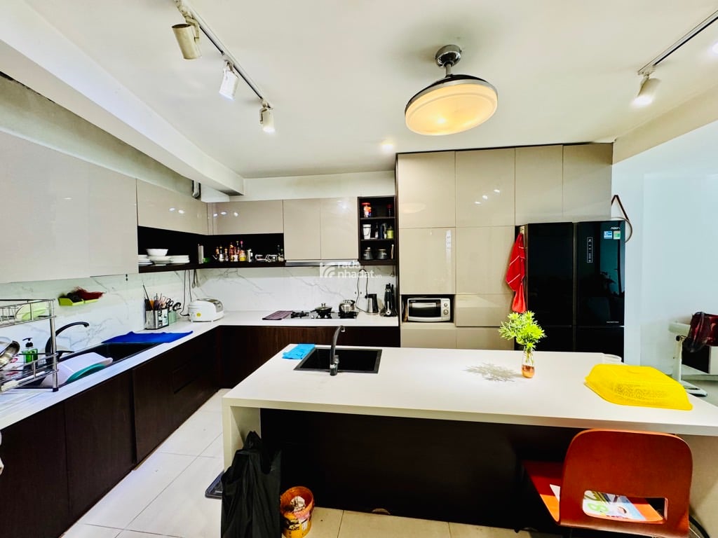 VILLA 2 MẶT THOÁNG NGAY NGÃ TƯ PHÚ NHUẬN - HOÀNG VĂN THỤ - GẦN SÂN BAY - 4 TẦNG - 160M2 - 7PN