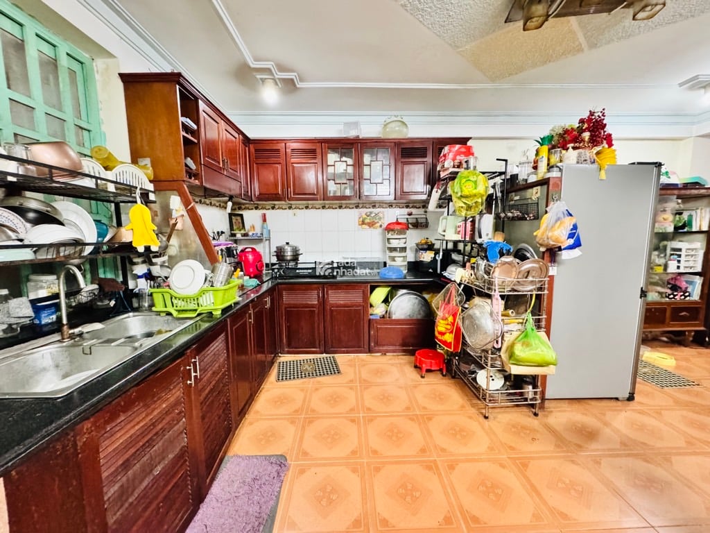 HẺM XE HƠI SÁT VÁCH. HOÀNG HOA THÁM, PHÚ NHUẬN, 90M2 MỚI Ở NGAY. GIẢM 550TR CHỈ CÒN 17.5T TL