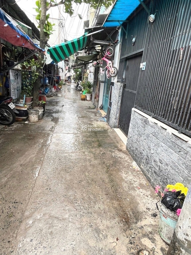bán nhà gần lê văn qưới bình hưng hoà a