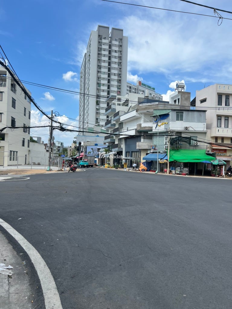 BÁN NHÀ KHU Y TẾ KỸ THUẬT CAO 100M2 5.X TỶ 6x18M 2 MẶT HẺM GẦN KINH DƯƠNG VƯƠNG BÌNH TÂN