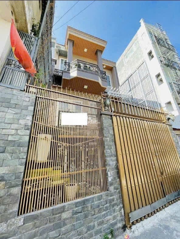 1 căn ra mặt tiền Trần Bá Giao P5 Gò Vấp 6x20m Hẻm 5m Giá 13.8 tỷ  dòng tiền  40tr/tháng