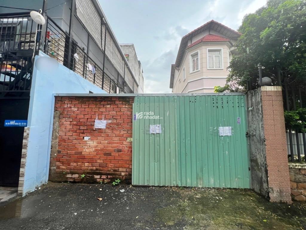 LÔ ĐẤT CỰC NGON NGAY GIGAMALL - 5 X 23m ( Nở hậu 7m) - PHÙ HỢP XÂY CHDV, Ở - ĐƯỜNG NHỰA XE TẢI