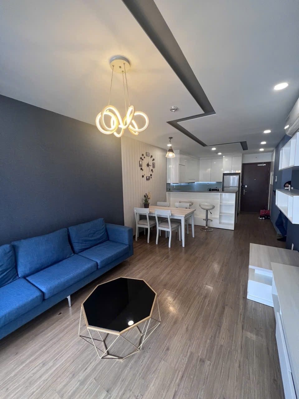 Cho thuê căn hộ 80m2, The Gold View