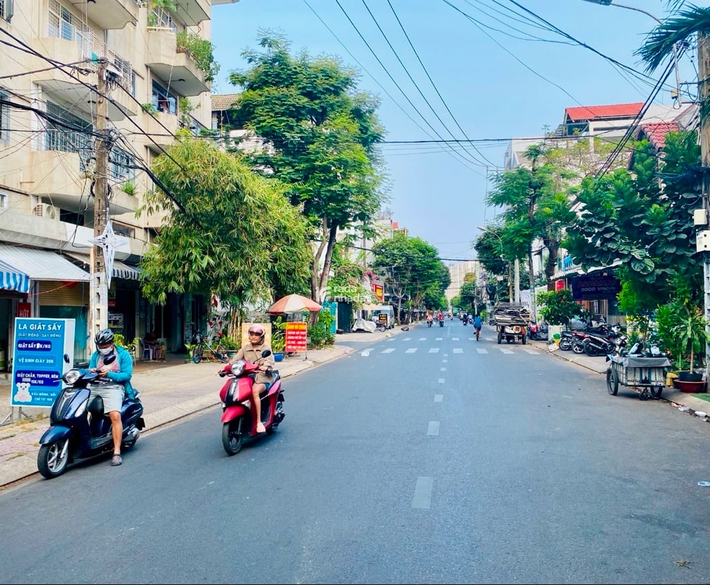 Bán Nhà Hẻm Xe Hơi Tránh Huỳnh Thiện Lộc Tân Phú Hơn 70m2 chỉ Hơn 6tỷ