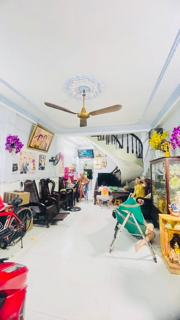 Bán Nhà Hẻm Xe Hơi Tránh Huỳnh Thiện Lộc Tân Phú Hơn 70m2 chỉ Hơn 6tỷ
