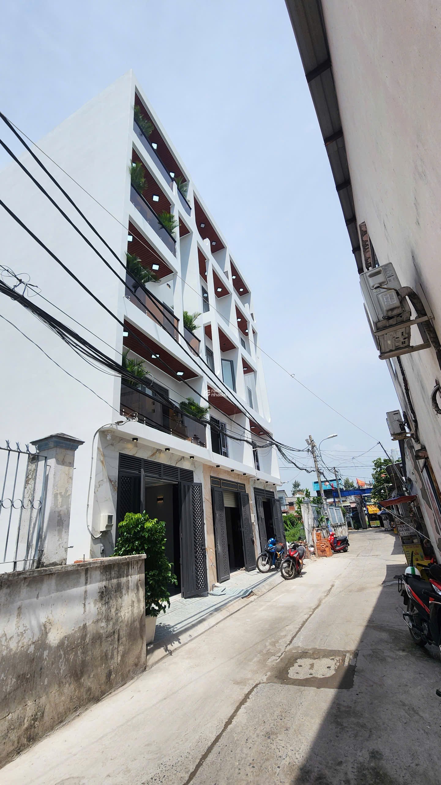 3 CĂN NHÀ MỚI HOÀN THIỆN FULL NỘI THẤT - TÂN THỚI NHẤT 01 - GẦN NGAY SÂN BAY