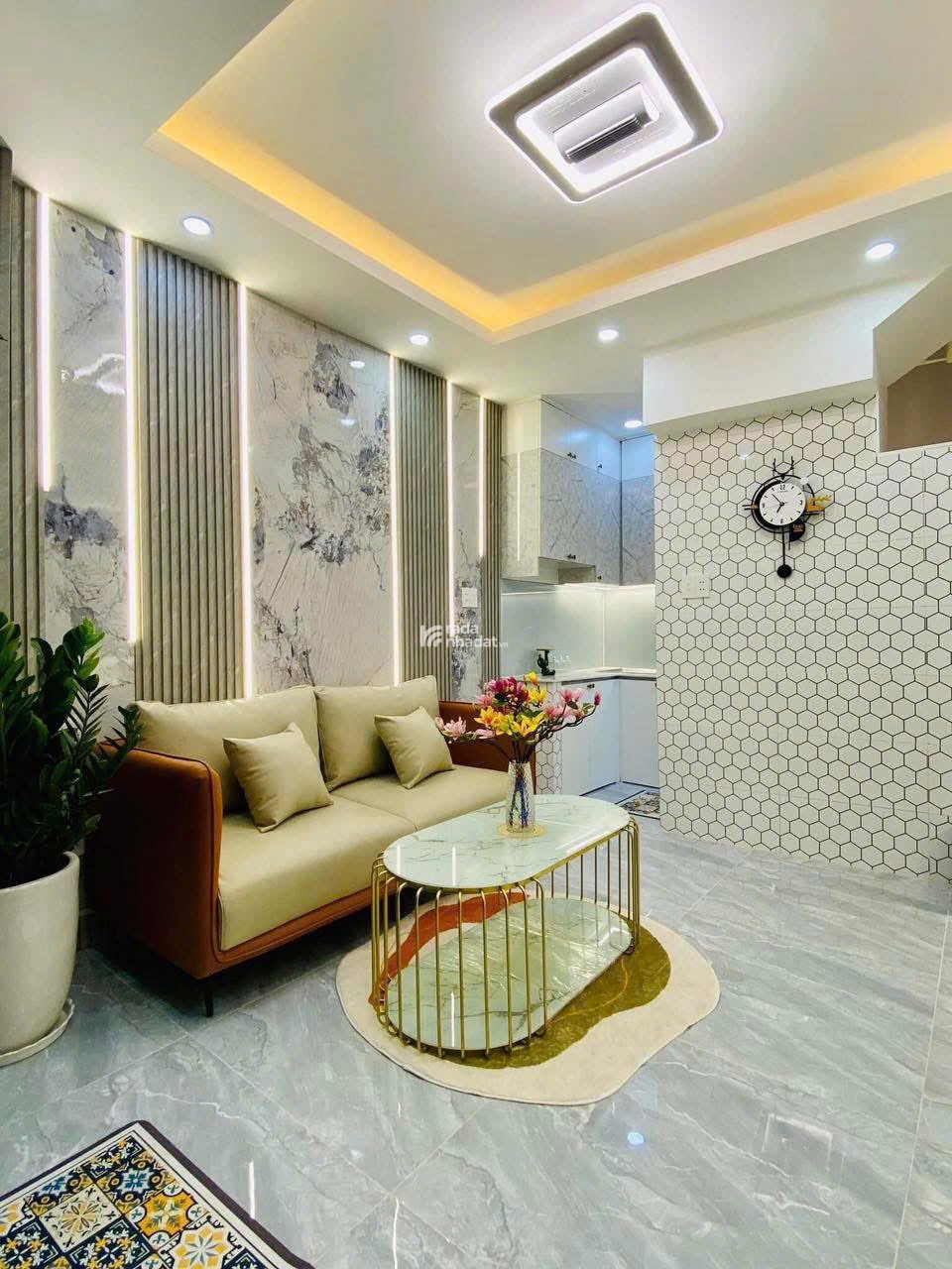  CHÍNH CHỦ BÁN NHÀ MỚI XÂY 1 TRỆT 2 LẦU KIẾN TRÚC HIỆN ĐẠI  VÀO Ở NGAY Giá 3 TỶ2