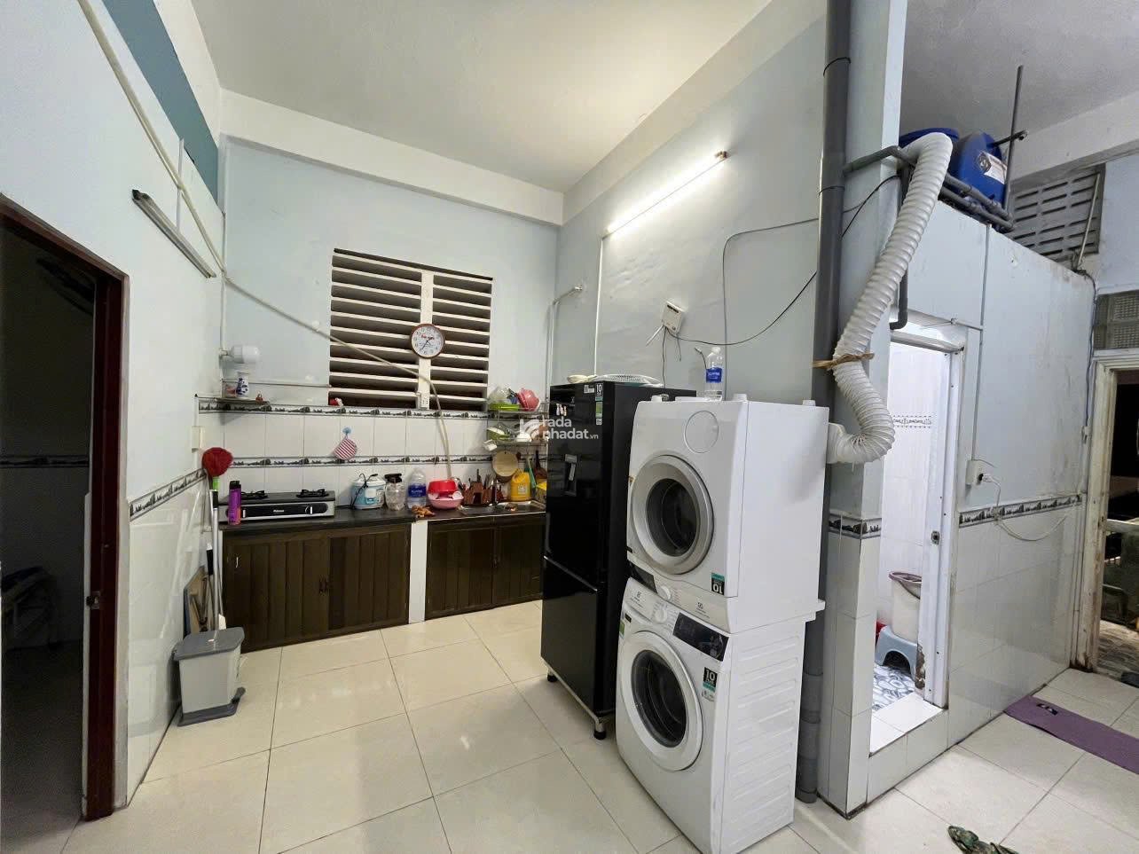 CHÍNH CHỦ BÁN CĂN HỘ CHUNG CƯ CŨ 2PN LẦU 2 QUẬN 5, GIÁ CHỈ 1.5 TỶ