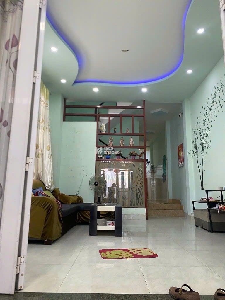 Bán Nhà Dương Thiệu Tước - 82m2 -  4 Tầng - HxH - Gần AEON - Chỉ 8 Tỷ