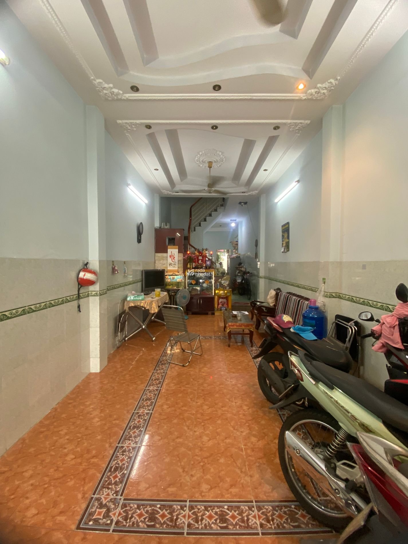 Bán nhà mặt tiền Lê Quốc Trinh, 70m2, 4 tầng, chỉ 8.5 tỷ TL