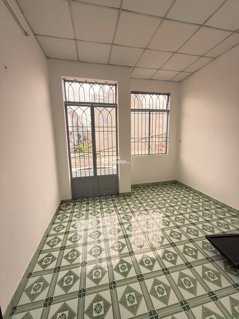 bán nhà đường trường chinh tây tbanj