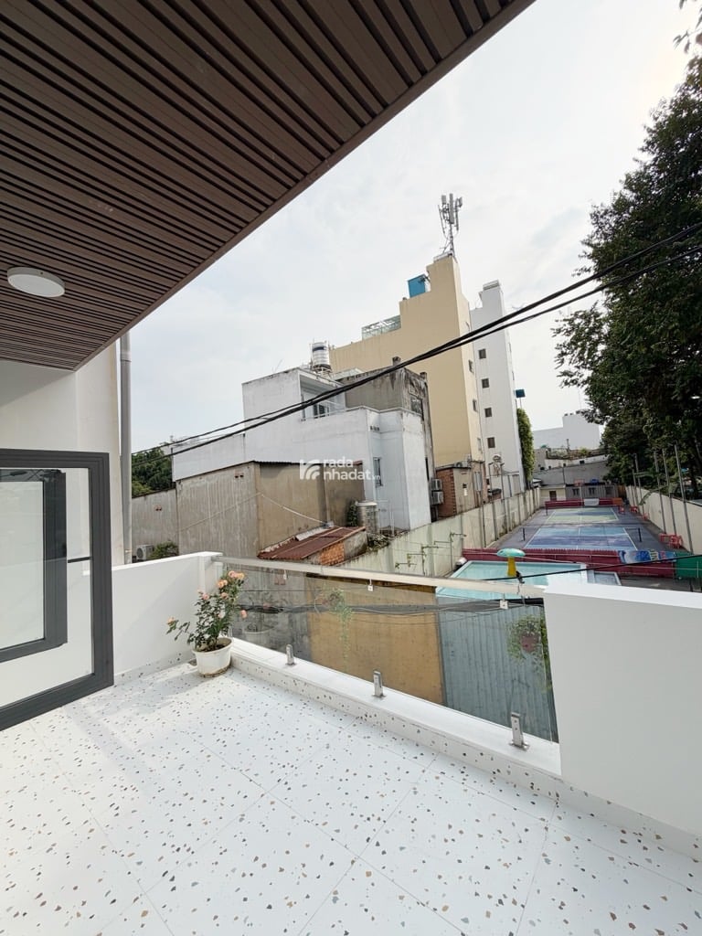 NHÀ 2 TẦNG ĐÚC MỚI HẺM 8M THÔNG 42m2 5,5m 8m 5.790 TỶ TÂN PHÚ