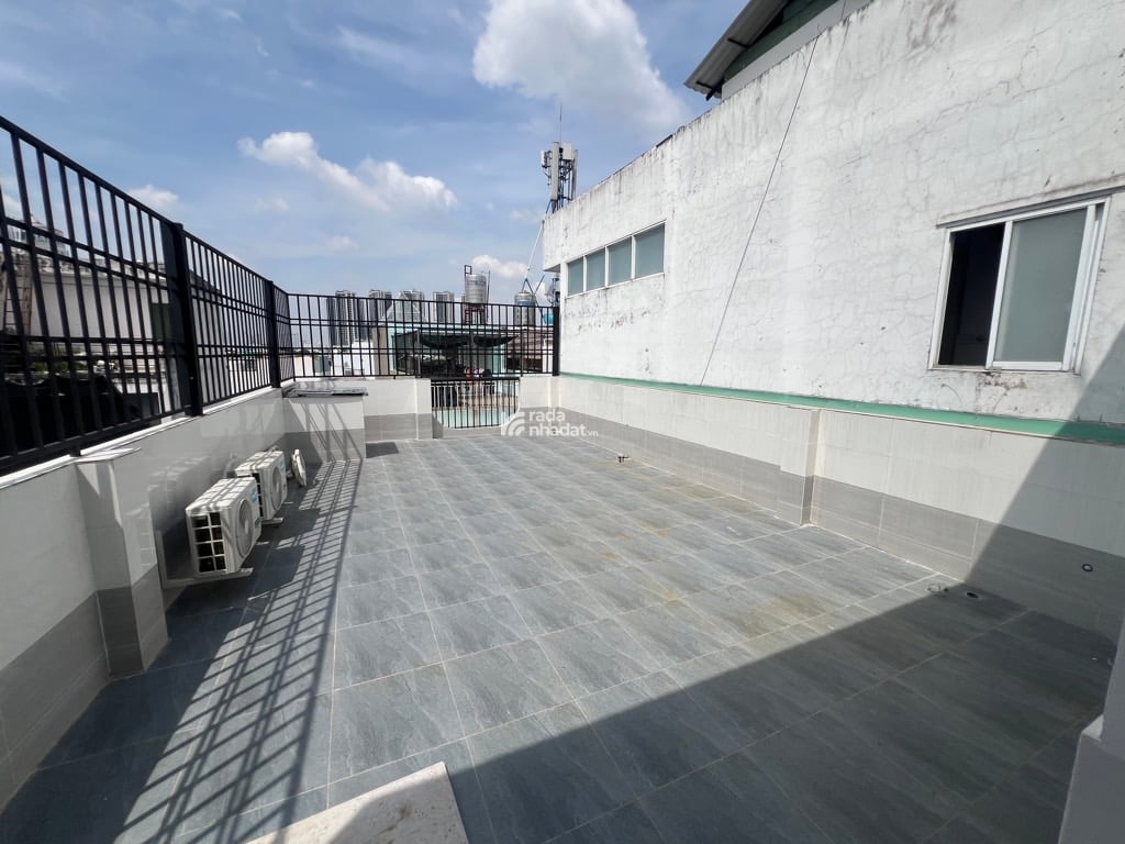 OTO ĐẬU CỬA - CHDV 5 TẦNG- BÙI VĂN BA - QUẬN 7 -THU NHẬP 80TR/THÁNG -DT: 4.7*16M- GIÁ 12 TỶ