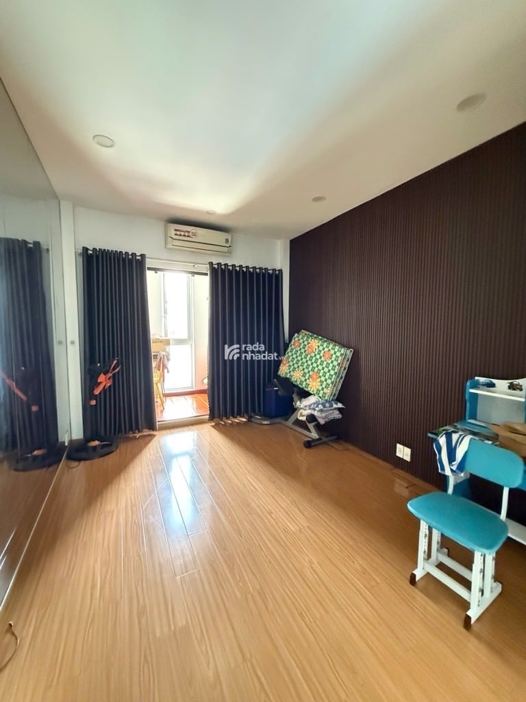 Bán nhà mặt tiền đường nguyễn hữu tiến tây thạnh