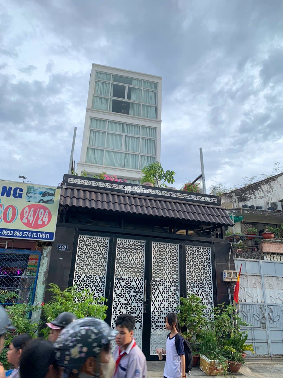 Nhà 4 tầng Lê Quang Sung P9 Quận 6 (4,5x23) giá 13 tỷ 500 TL