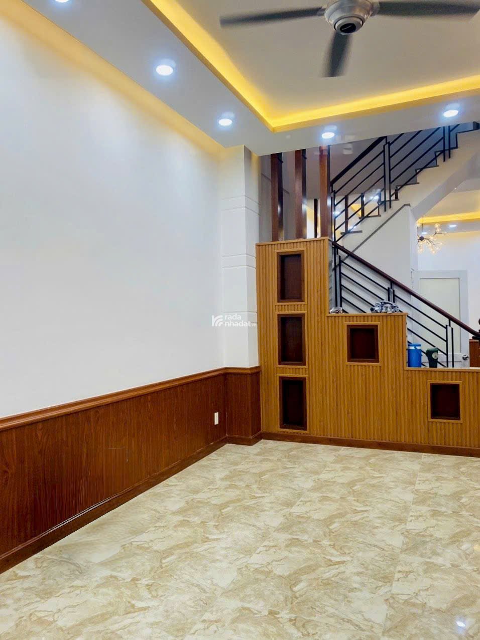 BÁN NHÀ 3T HẺM ÔTÔ ĐƯỜNG ĐÌNH PHONG PHÚ TĂNG NHƠN PHÚ B CHO THUÊ 12TR/T  7.2 TỶ