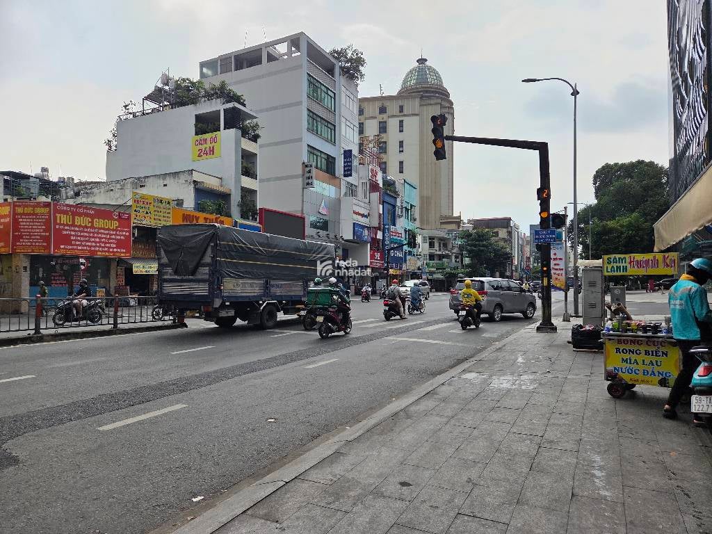 NHÀ GIÁ RẺ PHAN ĐĂNG LƯU, BÌNH THẠNH, 2 TẦNG Ở NGAY. GIẢM 550TR CHỈ 1.9T