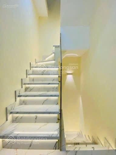 KẸT TIỀN!! Cần bán gấp nhà, đường Nguyễn Thị Minh Khai, phường Dakao, Quận 1, sổ riêng, 40m2