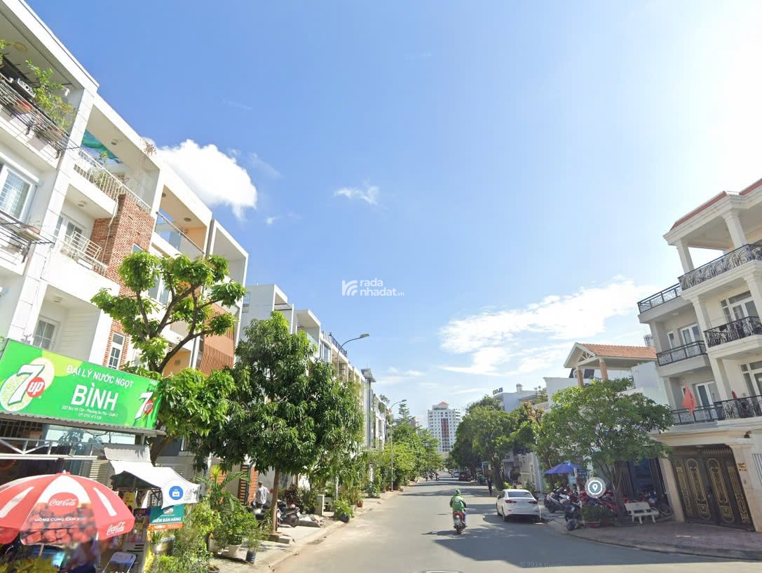 Bán gấp nhà mặt tiền Cô Bắc, Cầu Ông Lãnh, Q1, TP. HCM 65 tỷ, 166m2
