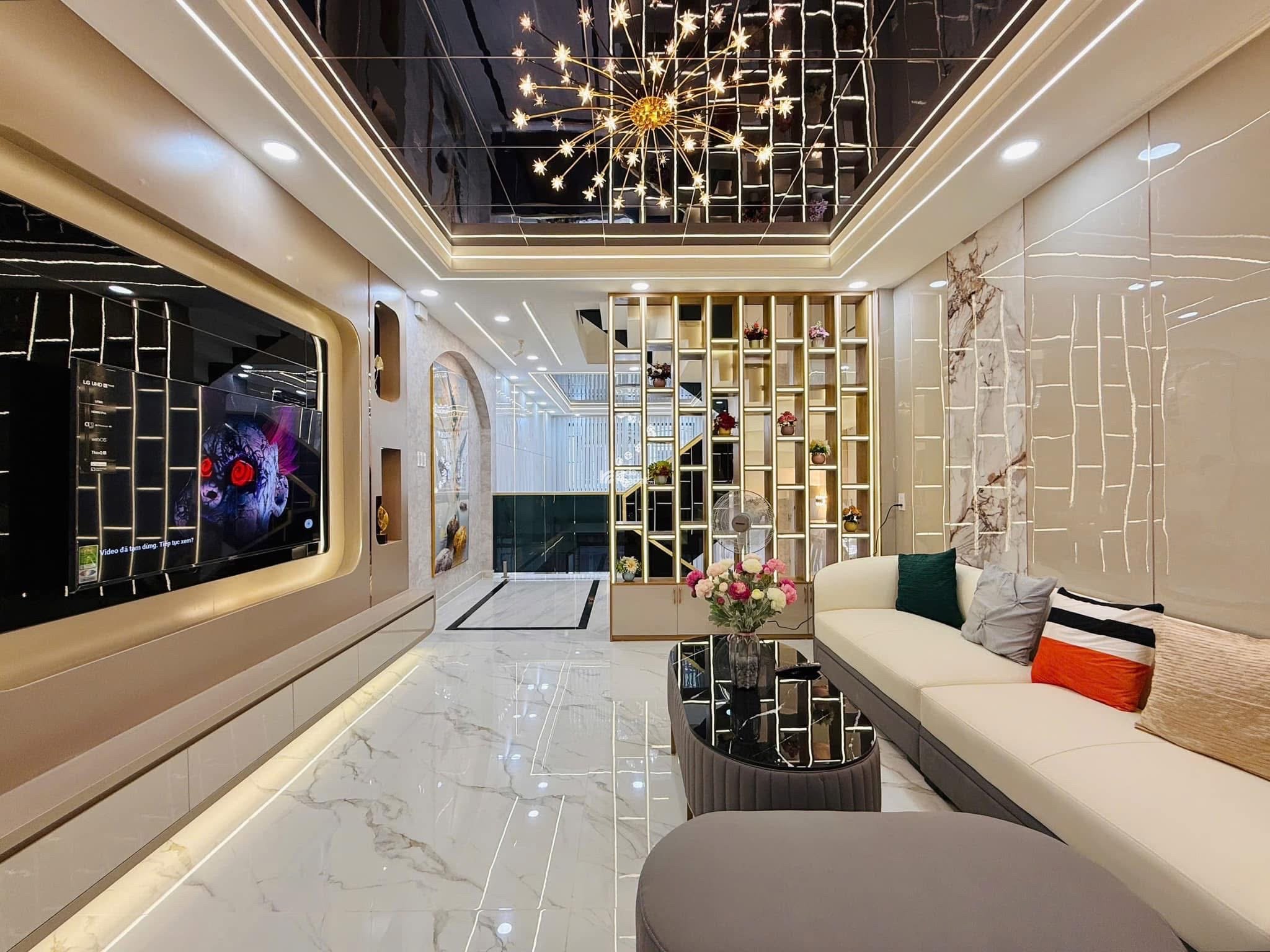 NHÀ PHỐ CHUẨN ÂU - XE HƠI NGỦ TRONG NHÀ - 5 TẦNG Đ.LÊ VĂN THỌ - FULL MỚI 100%