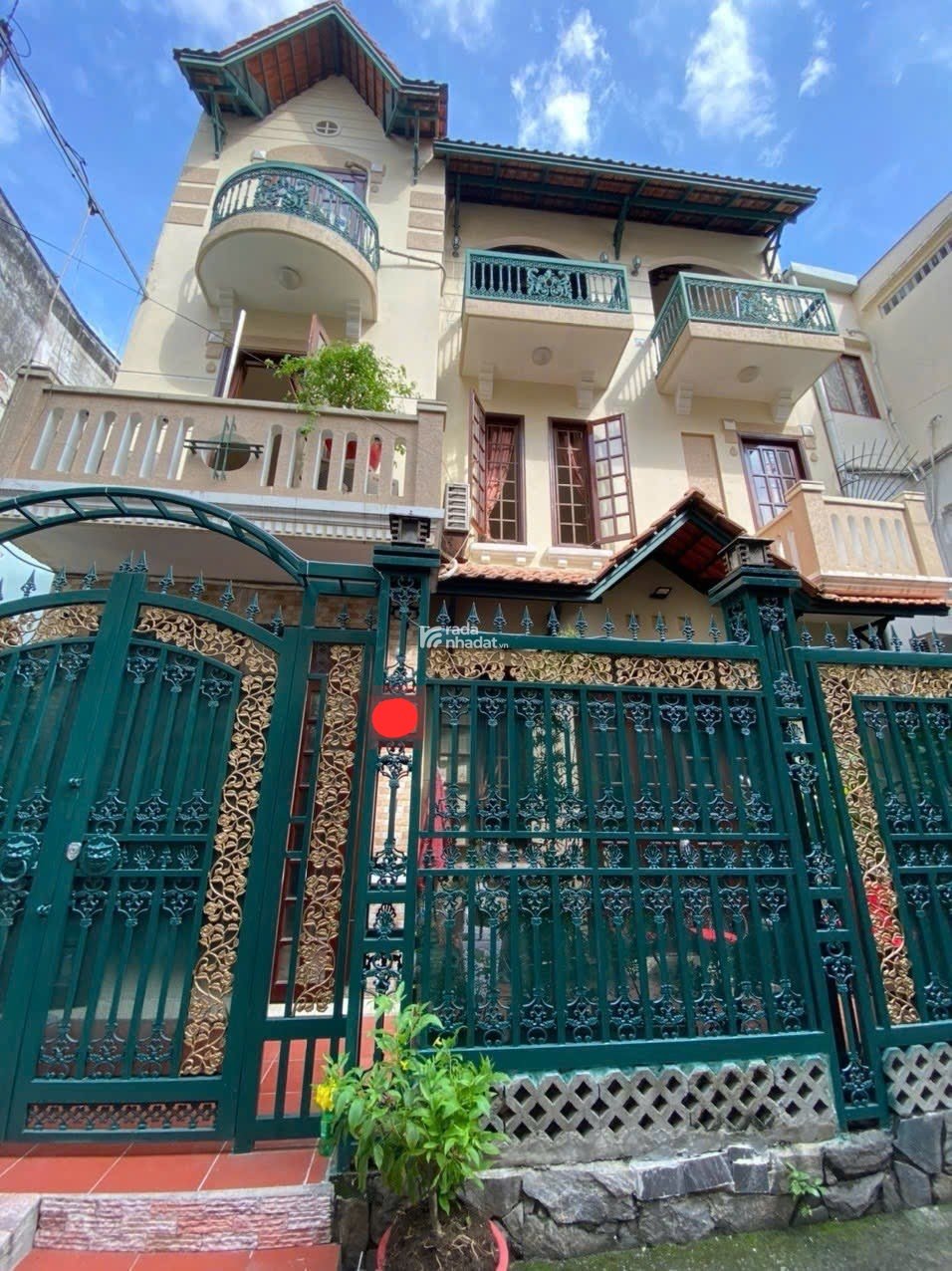 BIỆT THỰ ĐƯỜNG ĐẶNG DUNG - QUẬN 1