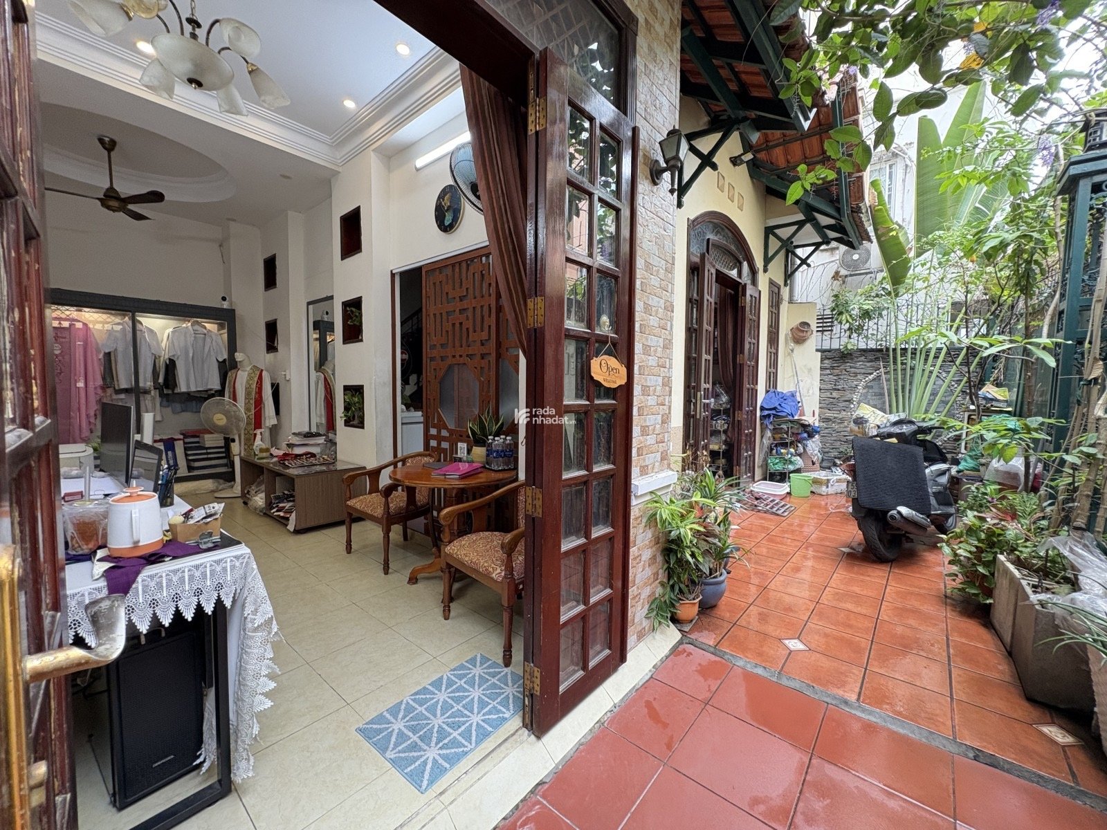 BIỆT THỰ ĐƯỜNG ĐẶNG DUNG - QUẬN 1