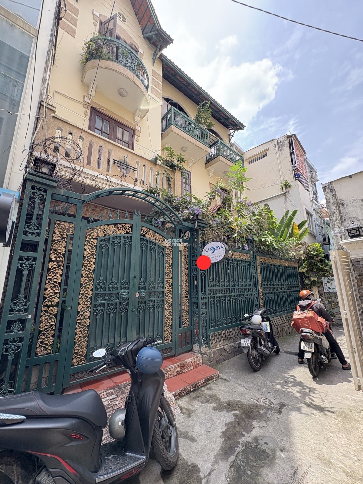 BIỆT THỰ ĐƯỜNG ĐẶNG DUNG - QUẬN 1