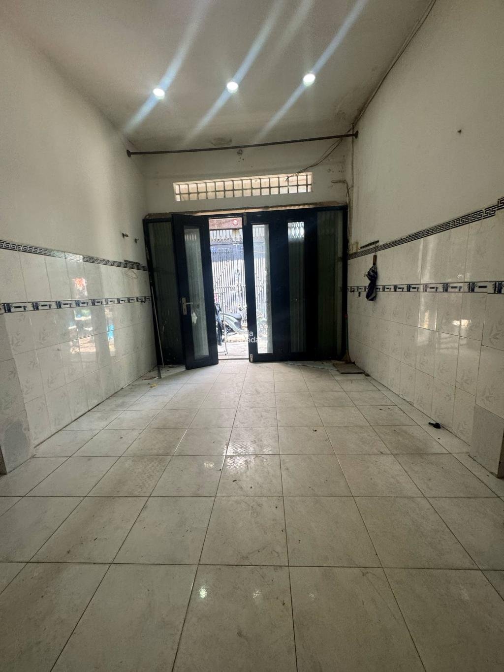 BÁN NHÀ BÀ HOM 57M2 NỞ HẬU 3.75 TỶ QUẬN 6 KẾ HẬU GIANG VÕ VĂN KIỆT  