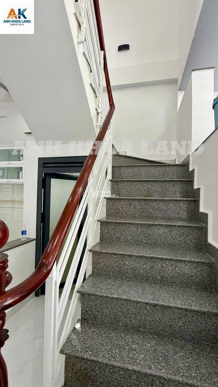 Nhà 1 Trệt 1 Lầu Hẻm Đường Số 9, P. Linh Trung Nhà Đẹp, Tiện Ích Đầy Đủ, Giá Tốt Chỉ 5.15 Tỷ