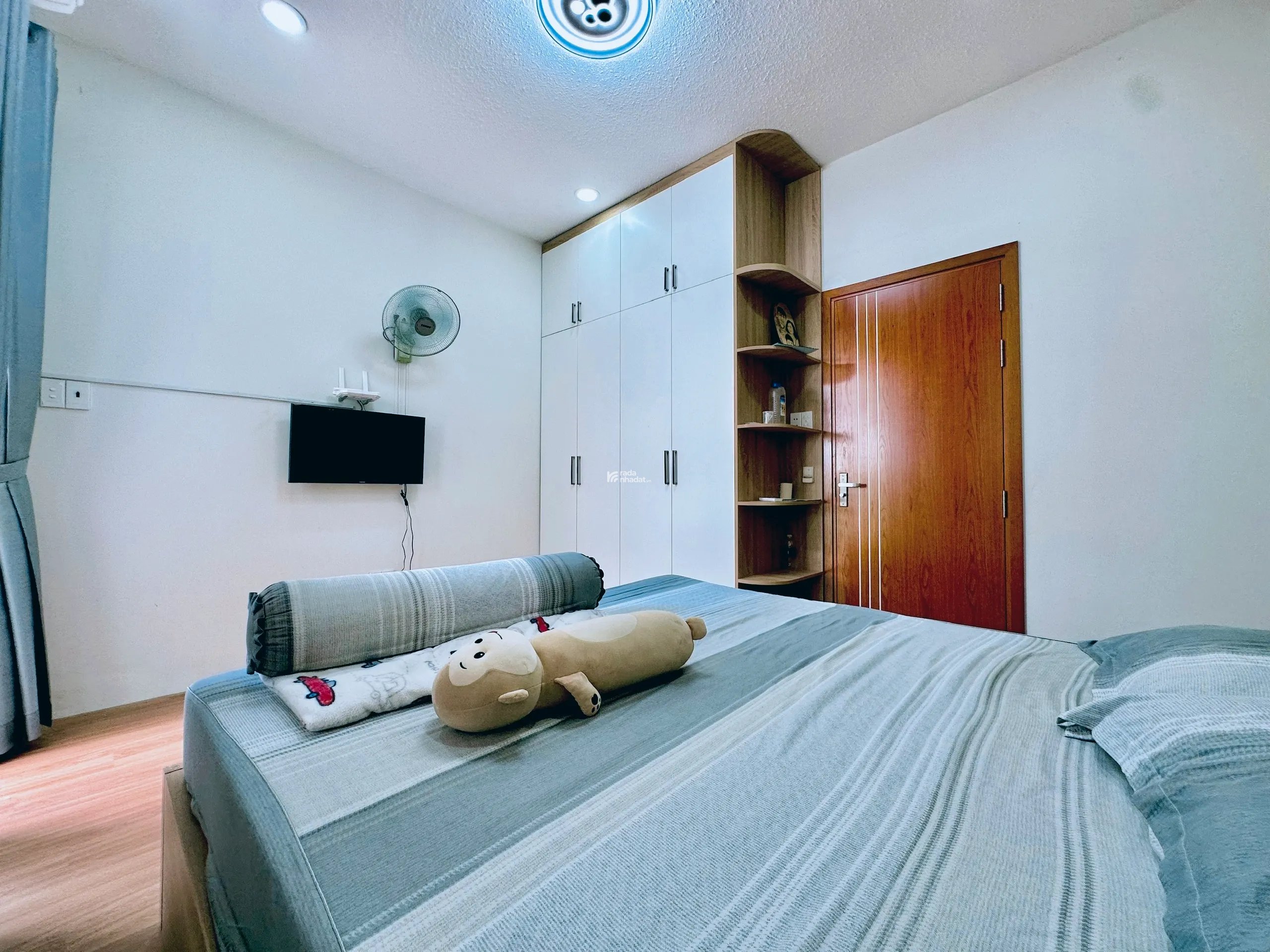 NHÀ MỚI ĐẸP - CÁCH HẺM XE HƠI CHỈ 2 CĂN - GẦN 70M2- NGANG 4.05M - KHU VIP GẦN EMART 2 GÒ VẤP