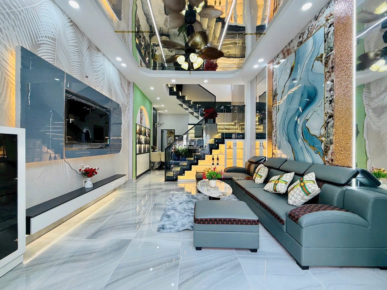 NHÀ NGỘP Bán Gấp 39,2m2 giá 2 tỷ 750 1 trệt 1 lầu Đường Diên Hồng P1  Quận Bthanh HCM