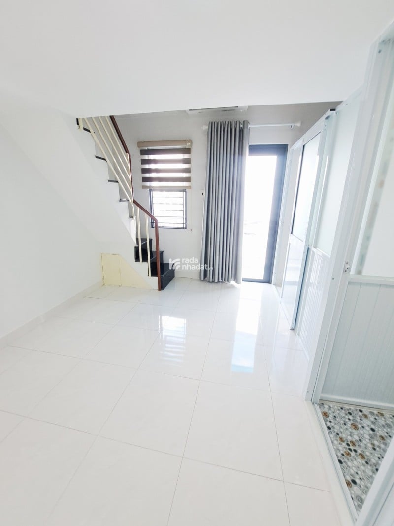 Bán nhà Son Ky Tan Phu 2ty3, hẻm 3m đường TKTQ. Nhà mới 3 tầng.