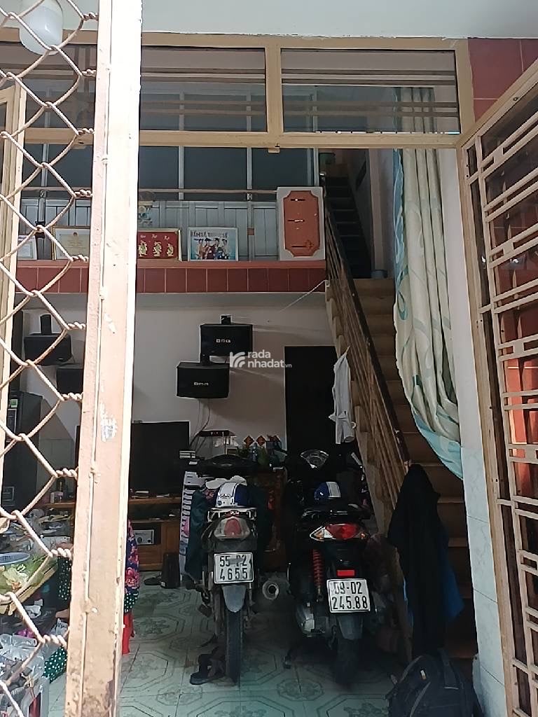 4TY5-VƯỜN LÀI-LUỸ BÁN BÍCH-HẺM 3 GÁC SÁT MT