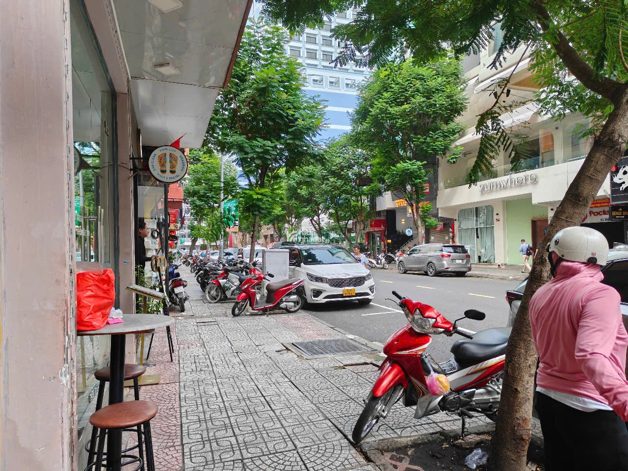 CHO THUÊ MẶT BẰNG KINH DOANH SẦM UẤT ĐƯỜNG ĐÔNG DU TRUNG TÂM QUẬN 1