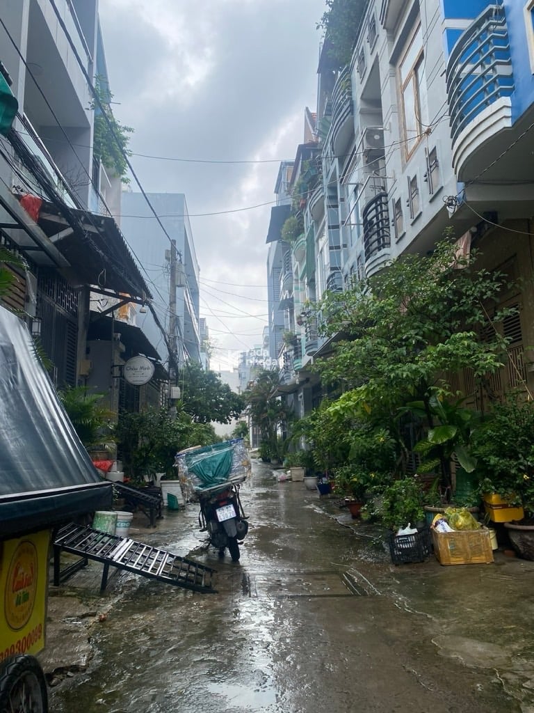 BÁN NHÀ MỄ CỐC 47M2 3 TẦNG 4PN 4.X TỶ Ô TÔ VÀO TẬN NHÀ PHƯỜNG 15 QUẬN 8