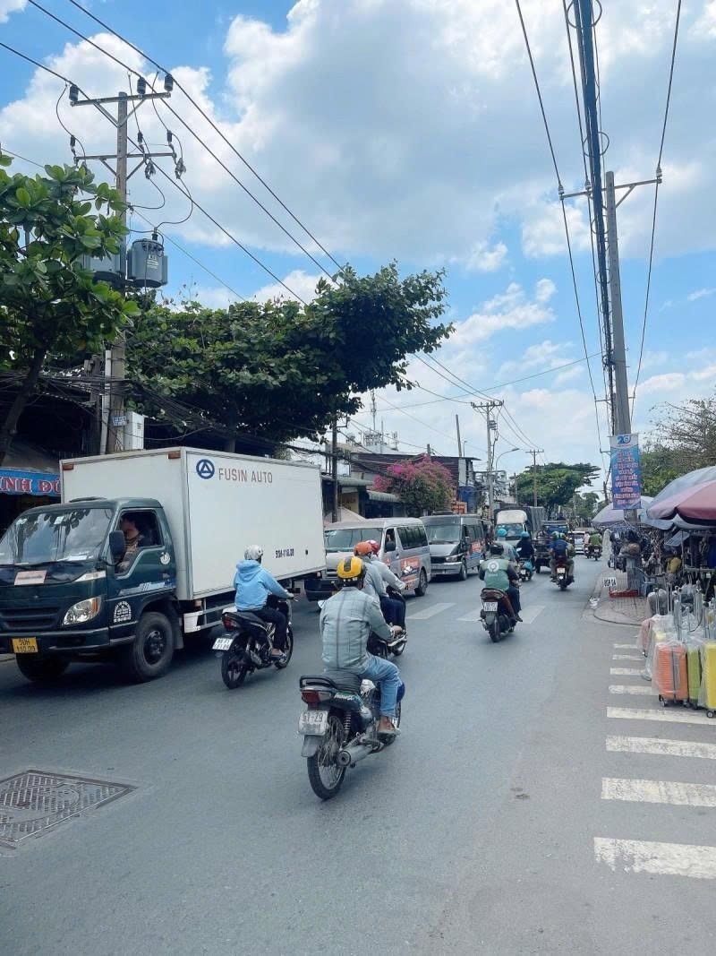 MTKD Bình Long, 165m2, ngang 7.3m, cho thuê 30tr/th, gần AEON, KD sầm uất, chỉ 16 tỷ TL