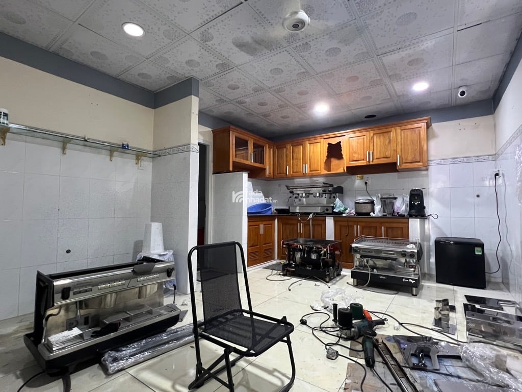 LÔ GÓC 2 MẶT _ TIỀN ĐƯỜNG XE TẢI NHÀ NGANG 5 VÍP _ ( NGÃ 4 NƯỚC ĐÁ )