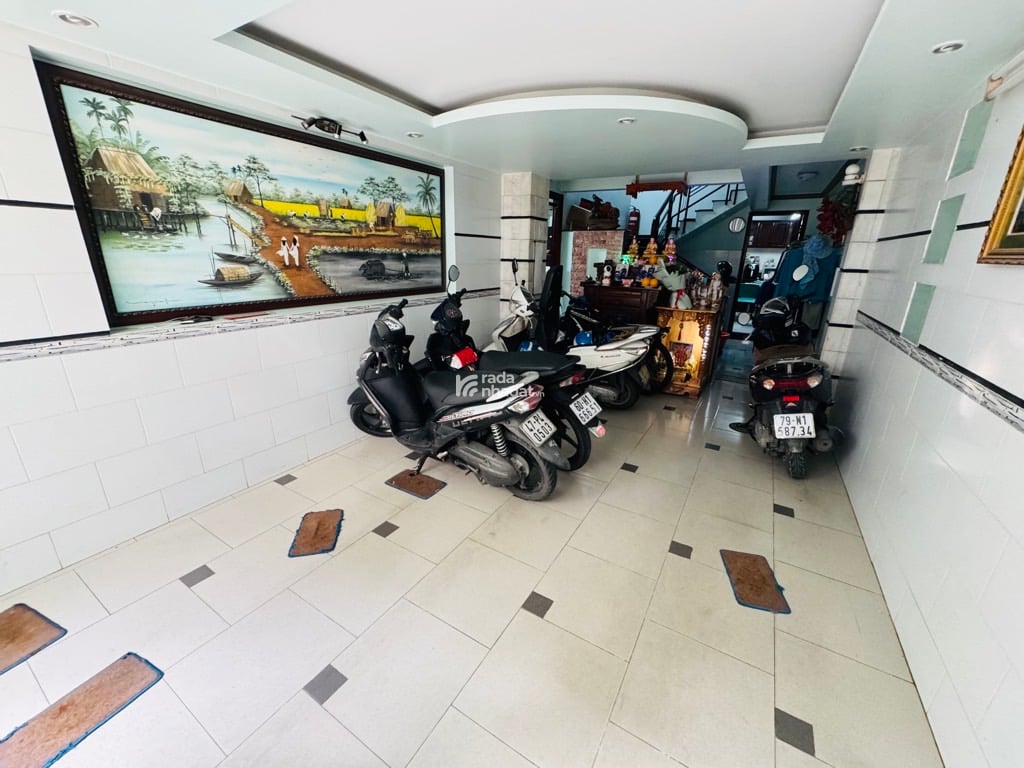 CHDV CMT8, QUẬN 3 - KHAI THÁC TỐI ĐA 70 TR/THÁNG - 14 PHÒNG, 12WC - 5 TẦNG - 76M2 (5x15)