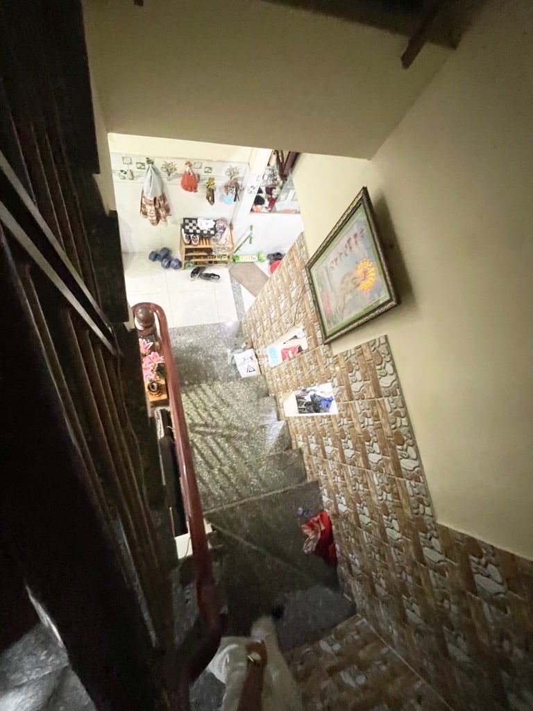 Bán nhà gần lê văn qưới  bình long mã lò