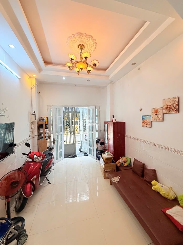 KHU SÂN BAY NGUYỄN SỸ SÁCH -P.15- TÂN BÌNH- DT: 35M2- 3 TỶ 99 