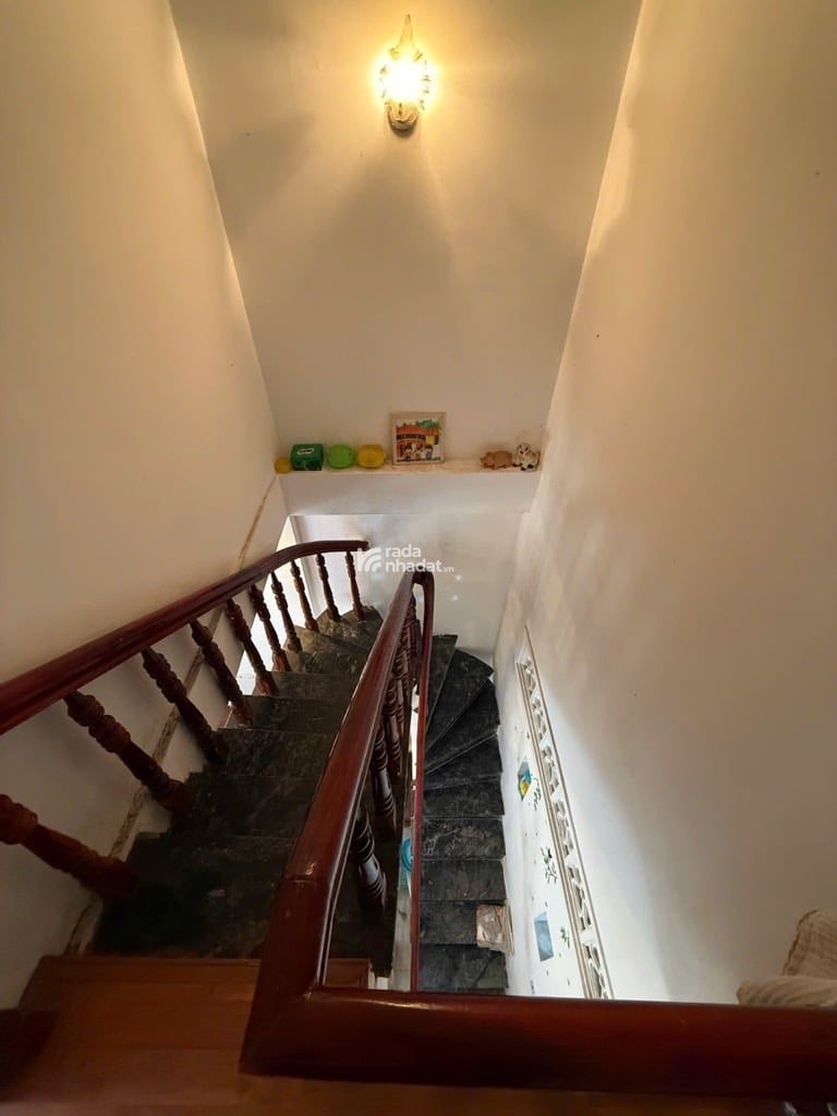 KHU SÂN BAY NGUYỄN SỸ SÁCH -P.15- TÂN BÌNH- DT: 35M2- 3 TỶ 99 