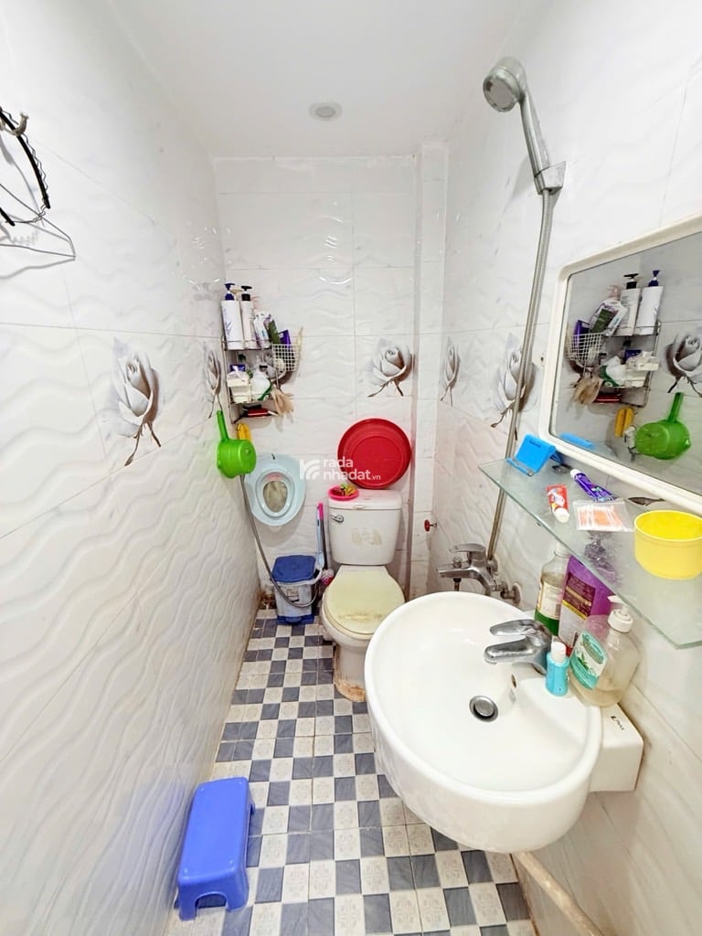 KHU SÂN BAY NGUYỄN SỸ SÁCH -P.15- TÂN BÌNH- DT: 35M2- 3 TỶ 99 