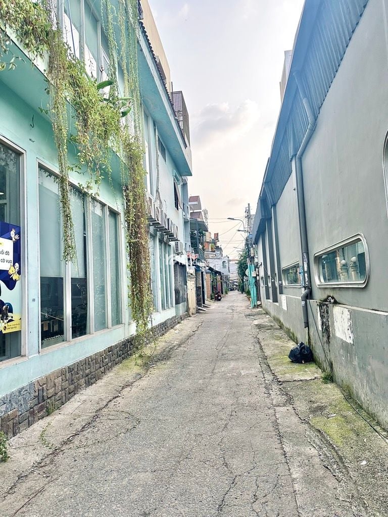 HXH THOẠI NGỌC HẦU, TÂN PHÚ, CHUẨN 65M2 HIẾM CÓ. GIẢM 550TR CHỈ 9.6T 